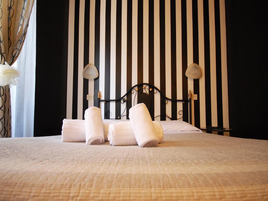 Romadelante Otel Dış mekan fotoğraf